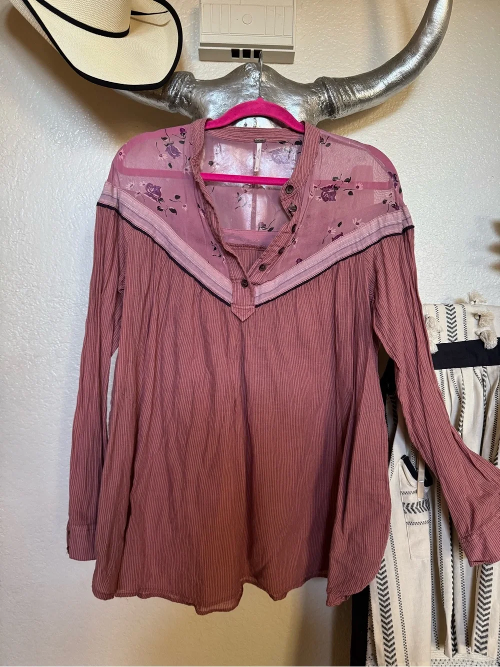 Free People Mauve Embroidered V-Neck Boho Tunic
